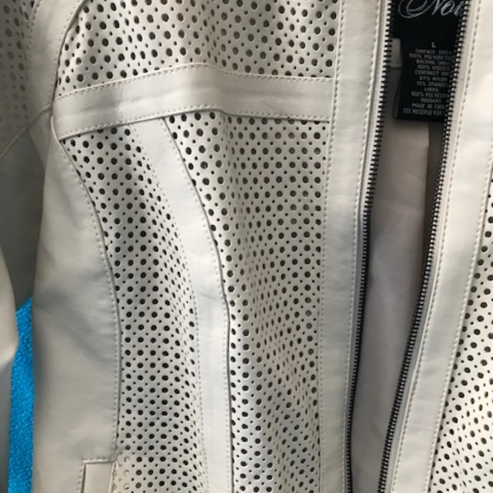 Womans Fall Jacket - Picture 3 of 4